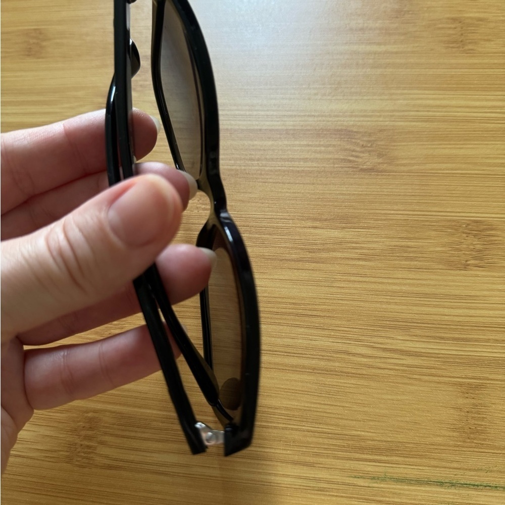 D&G Dolce and Gabbana women sunglasses - Picture 2 of 4